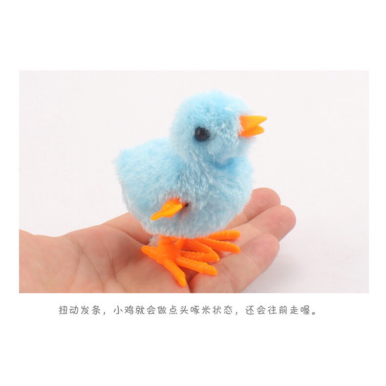 Gà con chạy bằng dây cót