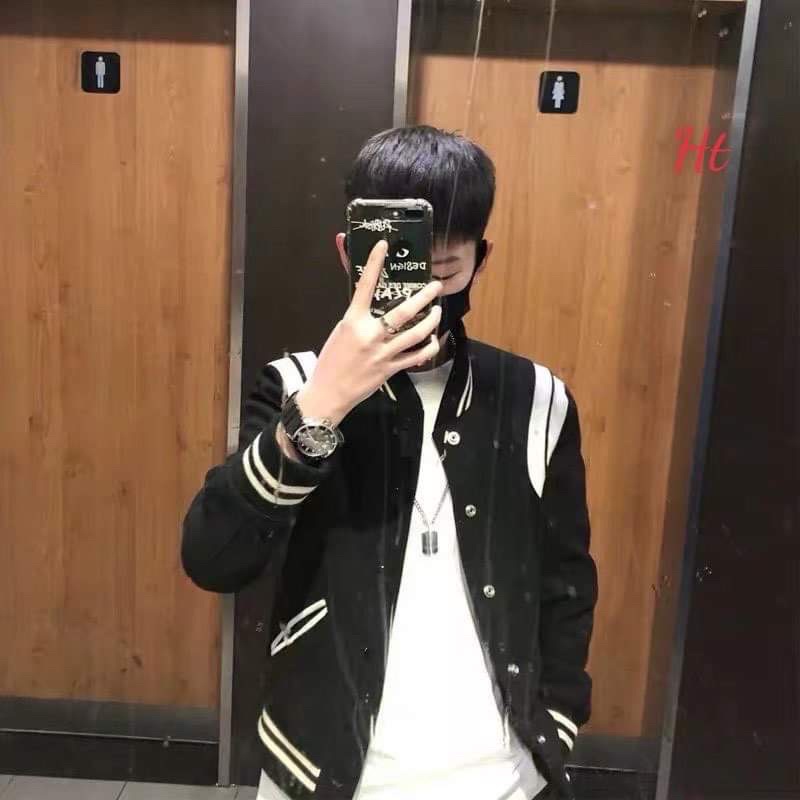 Áo bomber bóng chày phối vai trắng