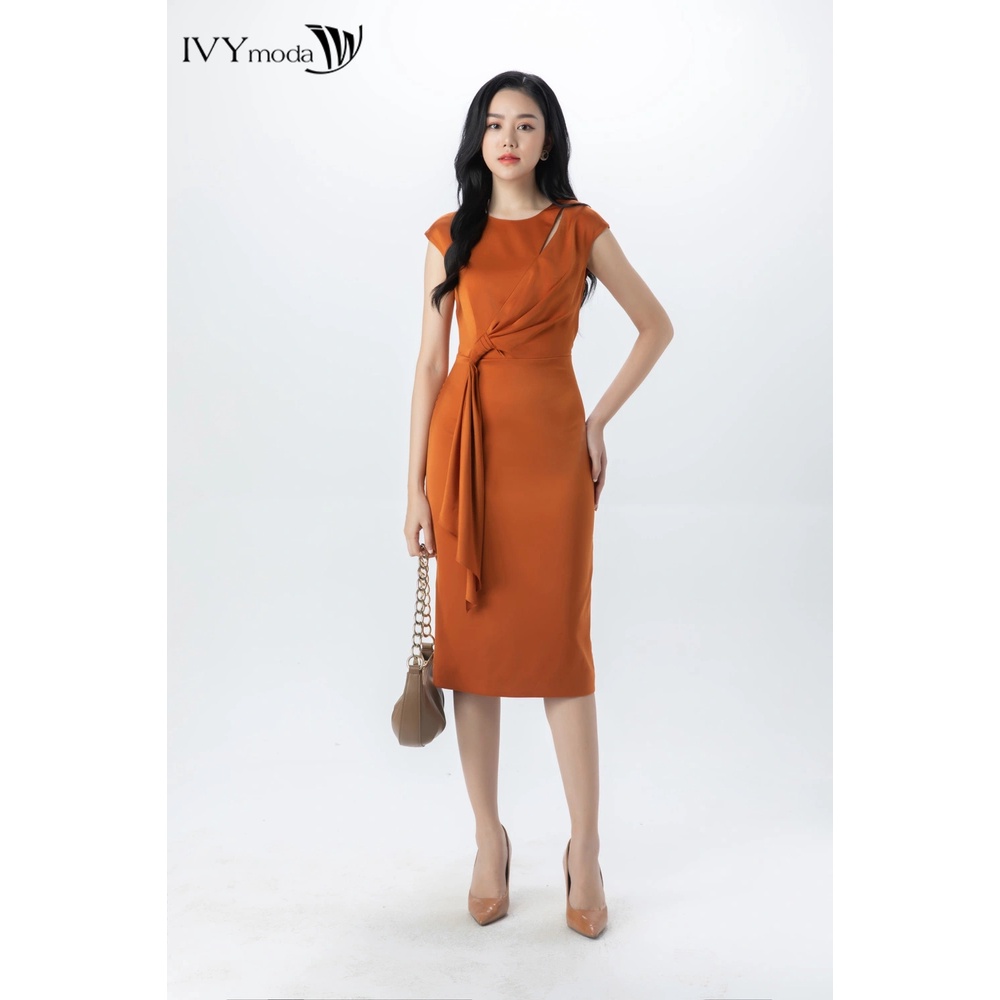 Đầm lụa phối nút buộc IVY moda MS 48M7487