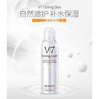 Xịt khoáng chống nắng V7 kiêm make up