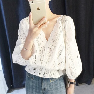 Áo sơ mi đục lỗ cổ viền xinh siêu mát mẻ