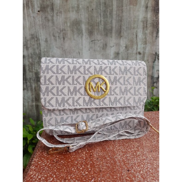 Túi xách túi đeo chéo hộp trắng đen