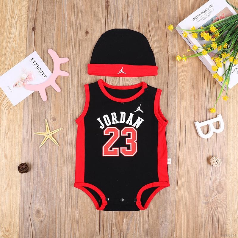 Set jumpsuit + mũ phong cách thể thao xinh xắn dành cho bé