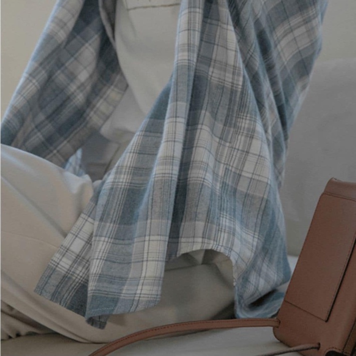Áo sơ mi caro nữ form dáng rộng dài tay kẻ có túi ngực màu xanh sọc trắng ulzzang unisex