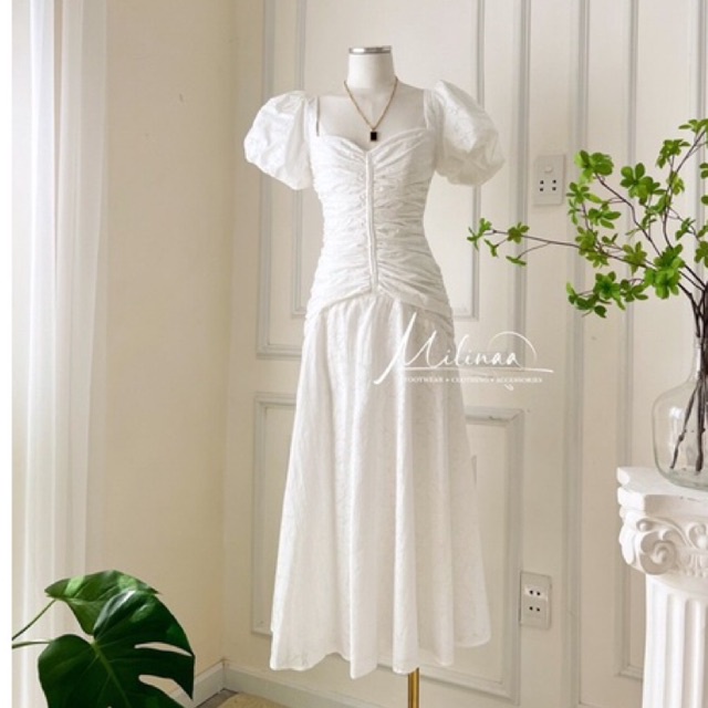 ĐẦM HOA GẤM TAY PHỒNG NHÚNG NGỰC XOÈ DÀI C2311