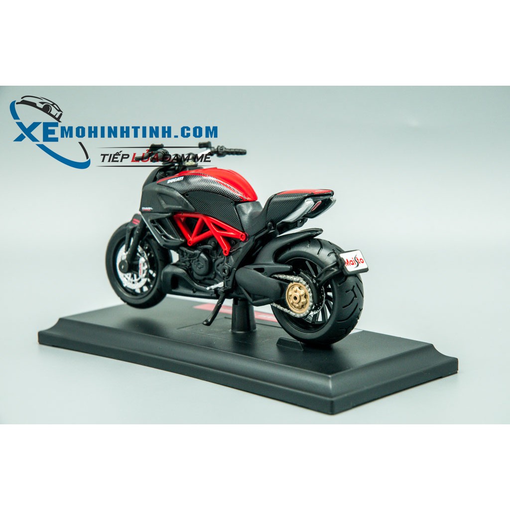 Xe Mô Hình Ducati Diavel Carbon 1:18 Maisto (Đen)