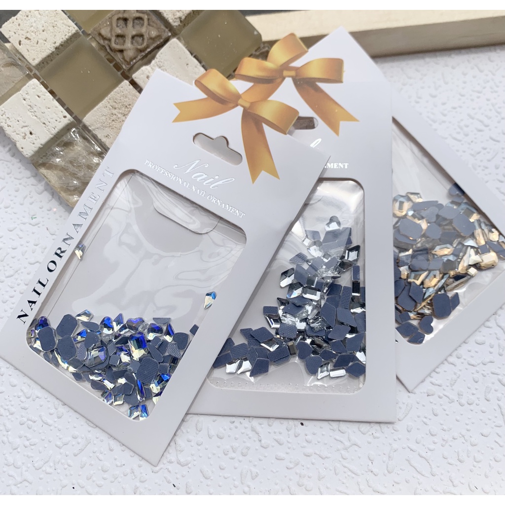 ĐÁ KHỐI CHÂN BẰNG