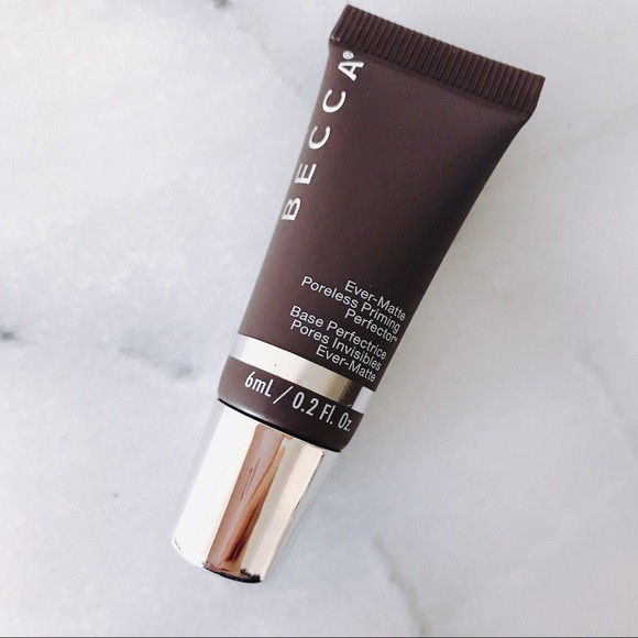 Kem lót BECCA Ever-Matte Poreless Priming Perfector