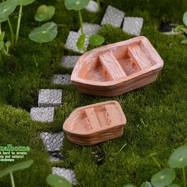 Thuyền nhựa mini size nhỏ trang trí tiểu cảnh tetarium