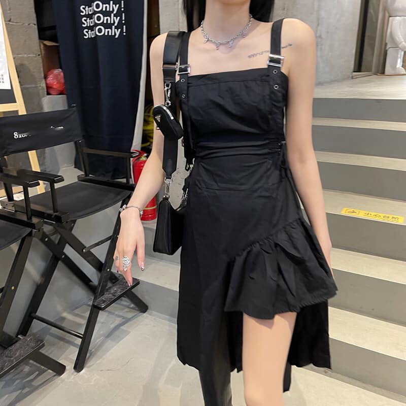V017 Đầm hai dây dạ tiệc thắt eo vạt đùi dáng dài tiểu thư, Váy hai dây ôm body đen vạt chéo Ulzzang cá tính cute | BigBuy360 - bigbuy360.vn