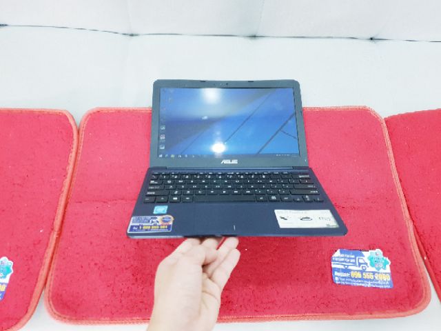 Laptop mini asus x205 cực đẹp cực mỏng nhẹ