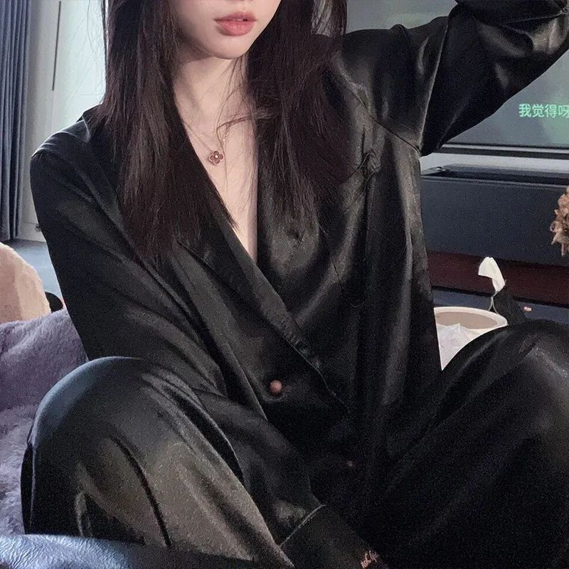 Bộ Đồ Ngủ Dài Tay Bằng Lụa Lạnh Màu Đen Thời Trang Xuân Hè Cho Nữ