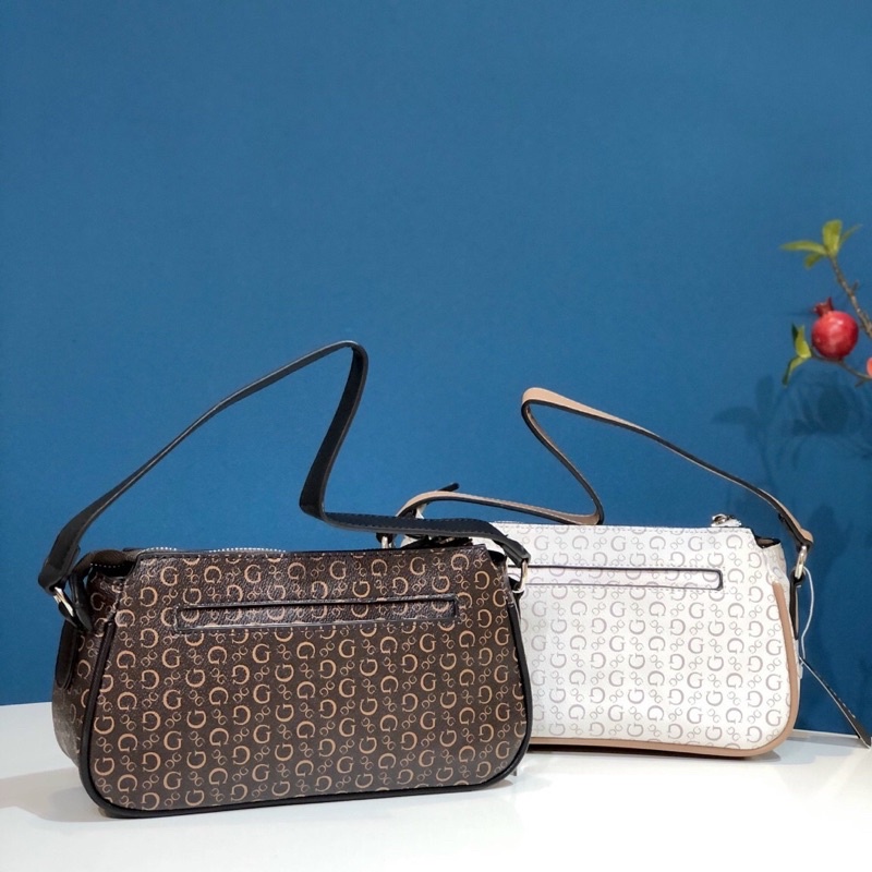 TÚI GUESS KẸP NÁCH MUZE