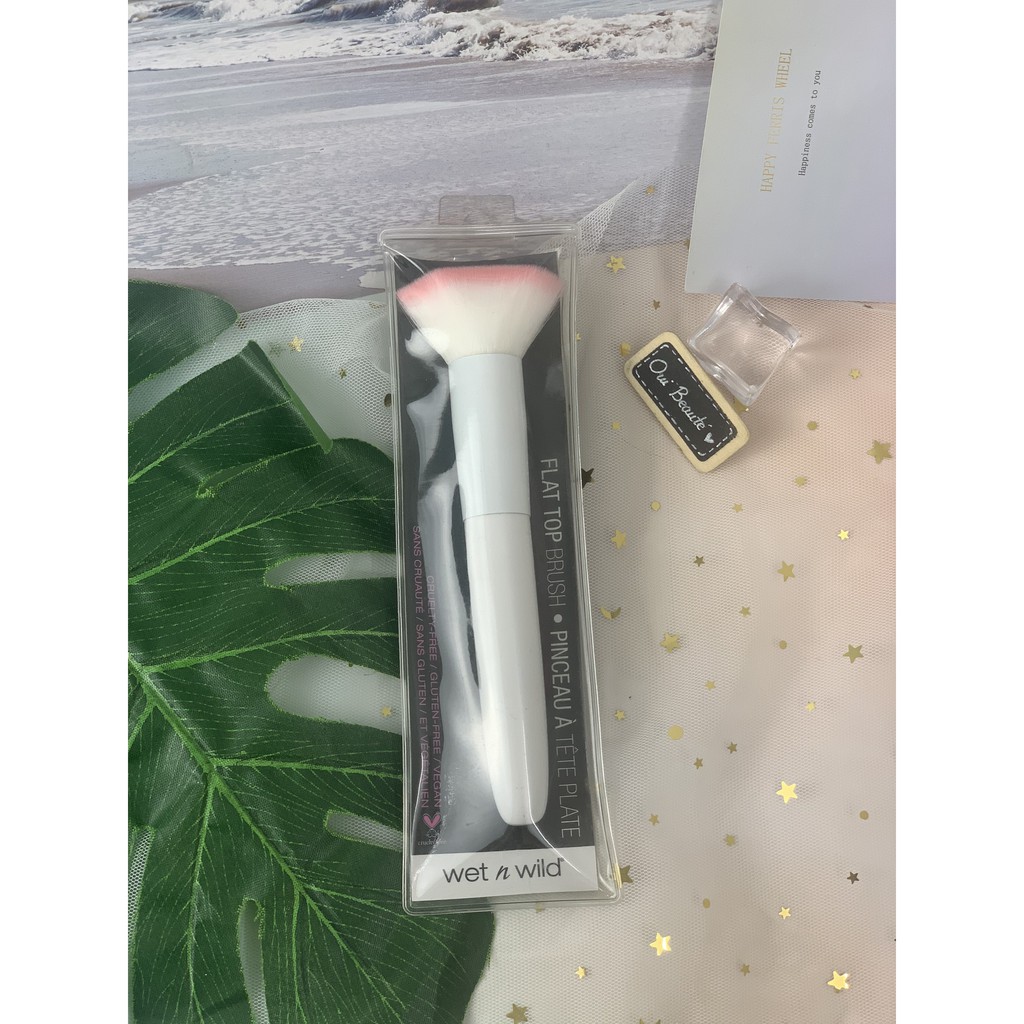 Cọ má Wet n Wild Flat Top Brush Ouibeaute