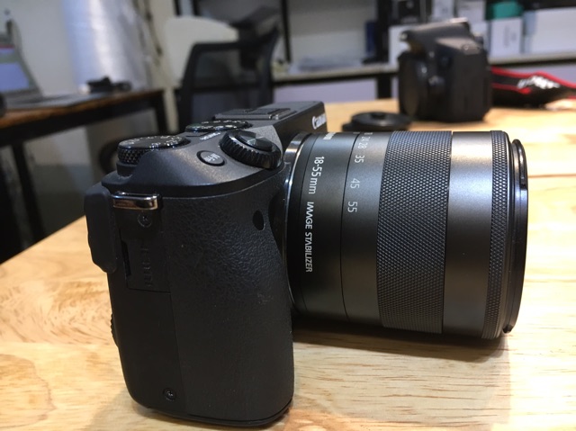 Máy ảnh eos canon M3 kèm kit 15-45 STM