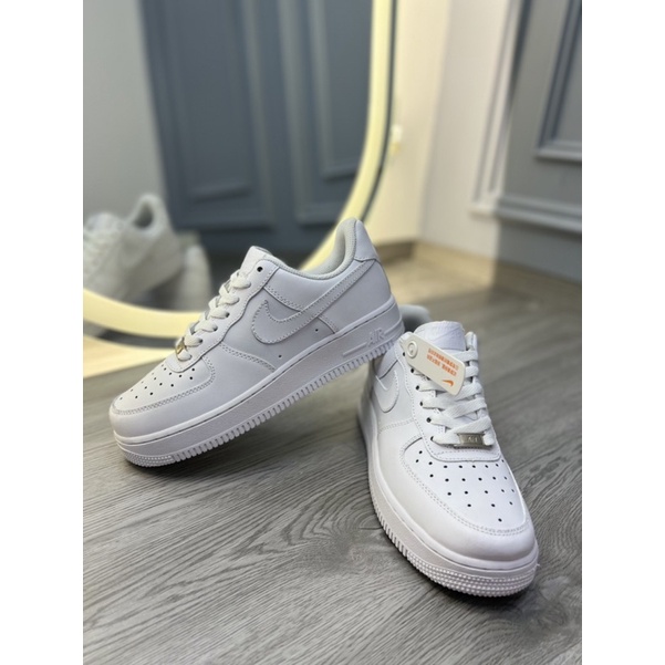 A1 trắng si.êu cấp trung full box