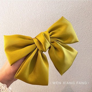 Kẹp nơ xinh xinh