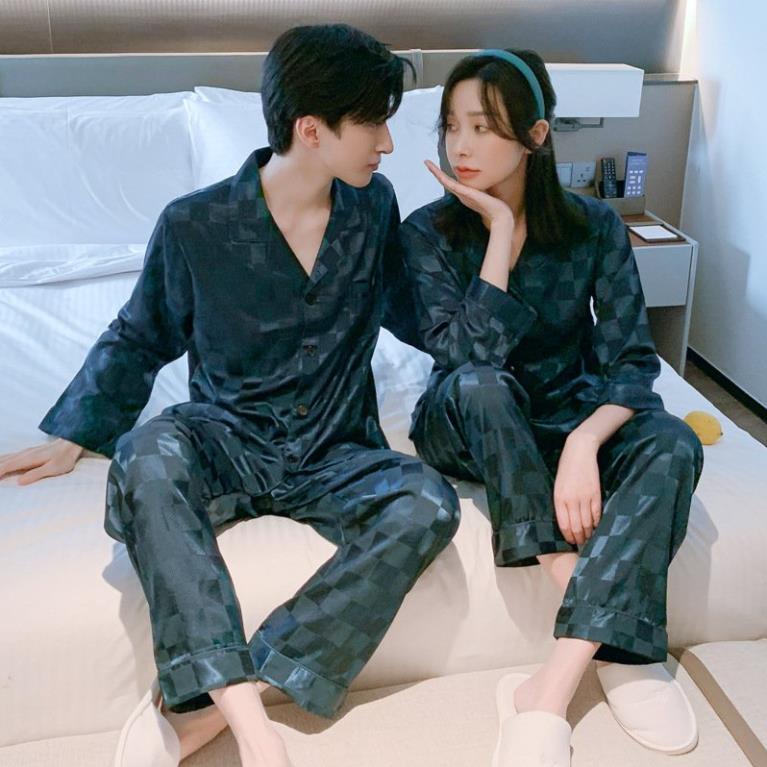 Đồ bộ Pyjama Nam chất liệu phi bóng rũ mềm mại,nền caro đơn giản tao nhã 88227 !