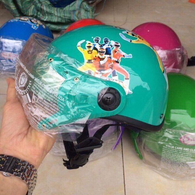 Mũ bảo hiểm trẻ em