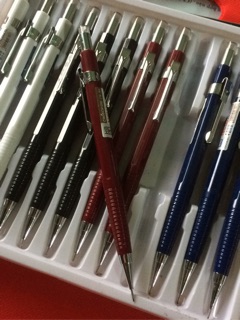 Bút chì kim 0.5(1 đầu chì+ 1 đầu bi)