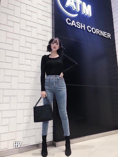 Quần jean 2 khuy túi vuông nổi