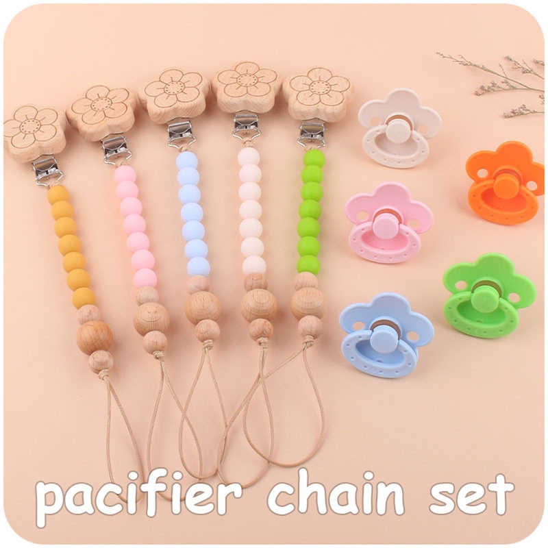 Núm Ti Giả Bằng Silicone Không BPA Thoải Mái Có Chuỗi Kẹp Tiện Lợi Dành Cho Em Bé