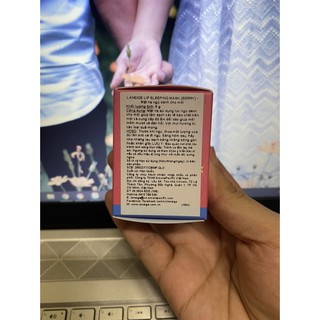 Mặt nạ ngủ cho môi Berry