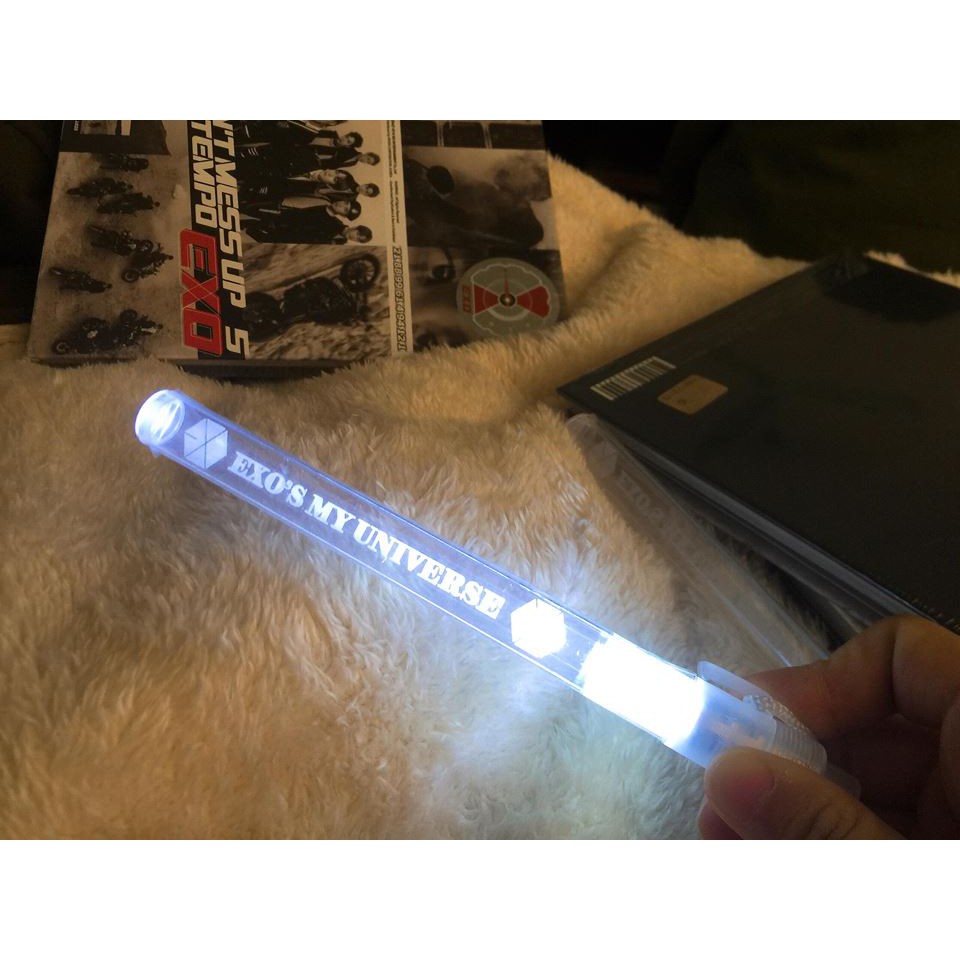 Pen Lighstick EXO hàng tự thiết kế