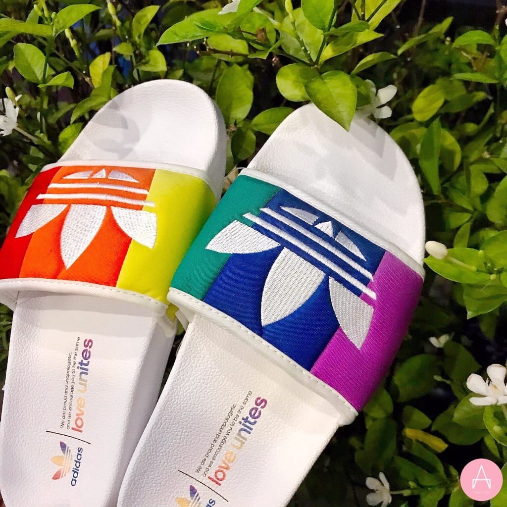 Dép đúc quai ngang Adidas Adilette Pride cầu vồng - Siêu êm!