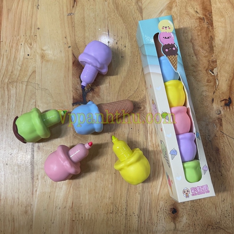 BÚT MÀU DẠ QUANG KHÚC