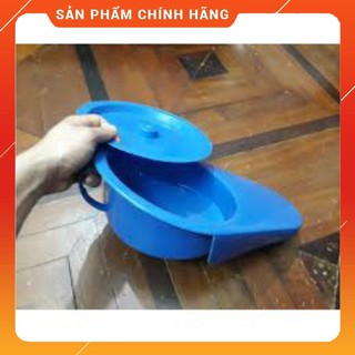 Bô dẹt cho người bệnh đi vệ sinh