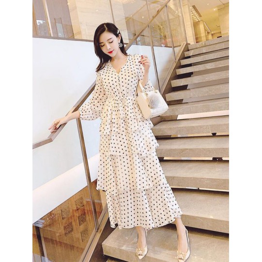 Đầm maxi chấm bi shopeelive 385k
