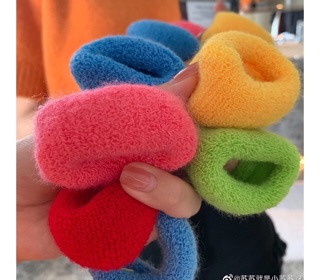 Buộc tóc màu hottrent
