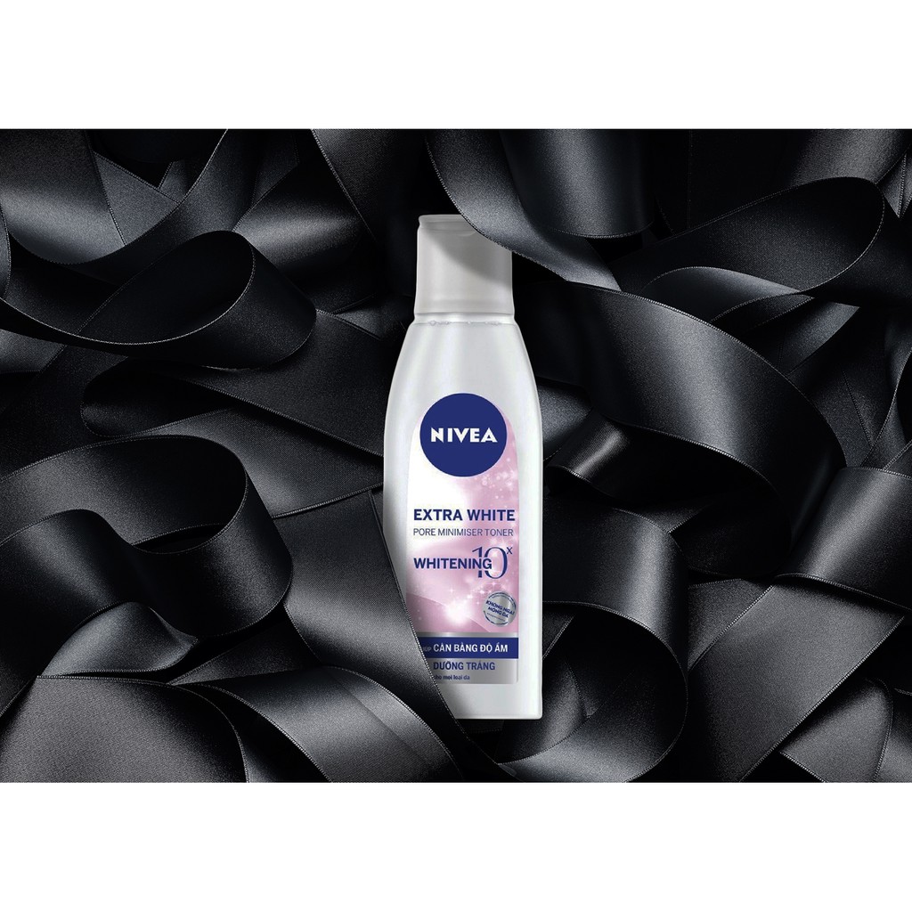 Nước hoa hồng dưỡng trắng da Nivea Extra White 200ml