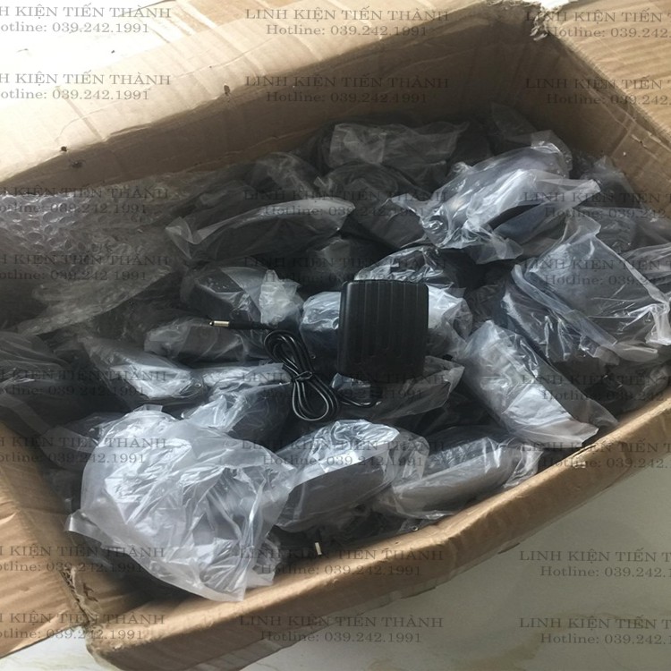 Xạc Ô Tô Xe Máy Điện Trẻ Em 6V1000ma Có Đèn Báo Xạc