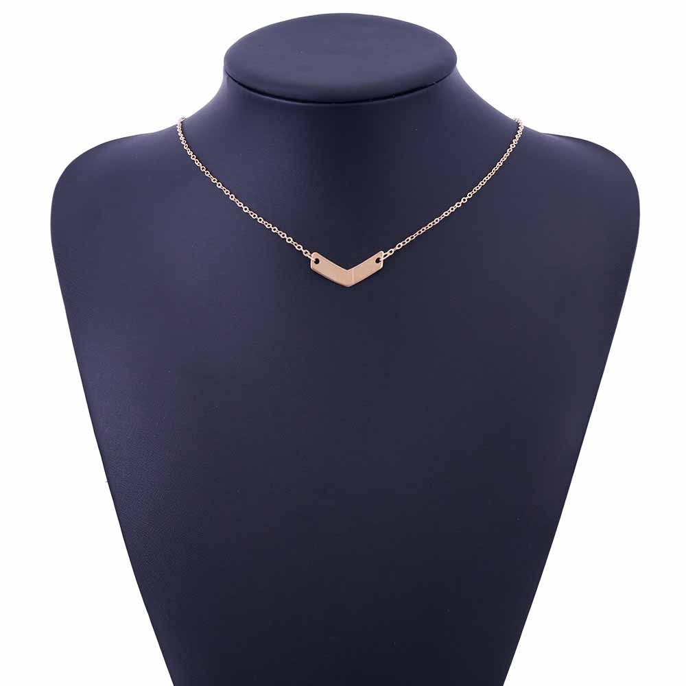 Dây Chuyền Nữ Mặt Chữ V Đính Tua Rua
