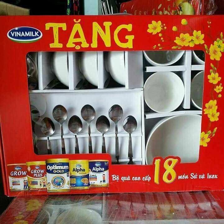 BỘ 18 MÓN SỨ VÀ INOX- QUÀ TẶNG TỪ VINAMILK