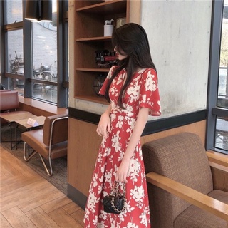 VÁY HOA ĐỎ CỔ V XOẮC EO