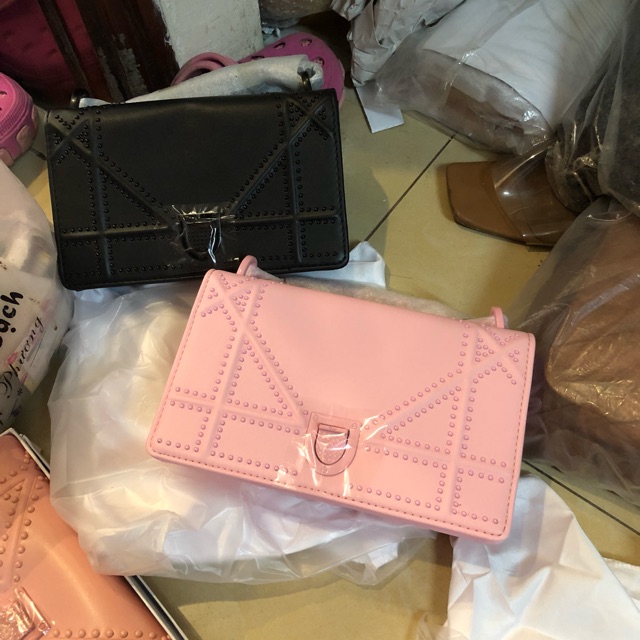 Túi viền đinh mẫu mới