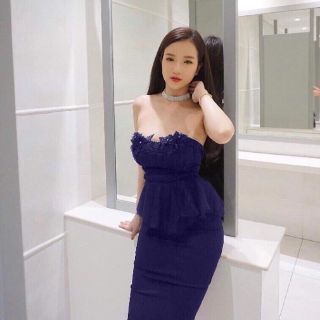 Đầm cúp ngực phối ngọc trai