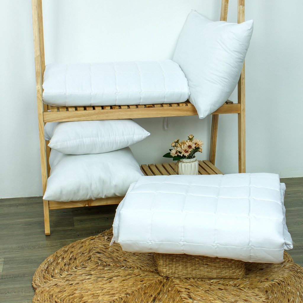 Ruột gối nằm kích thước 45*65 và 50*70, bông gòn tự nhiên mang lại cảm giác dễ chịu, thoải mái cho giấc ngủ của bạn.
