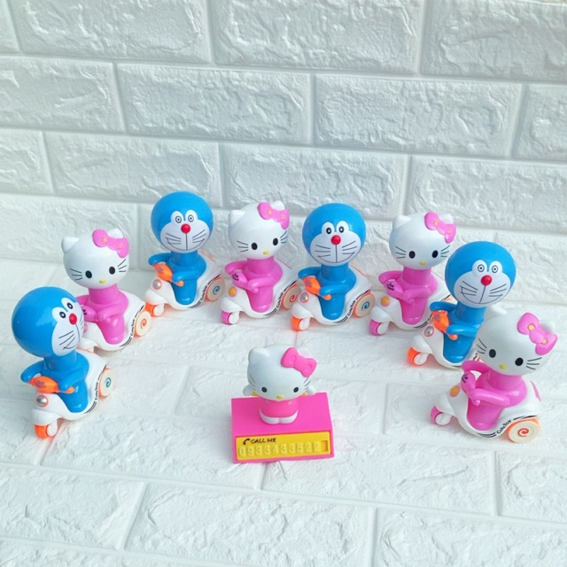 Xe đồ chơi không dùng pin Hello Kitty Doremon Doraemon