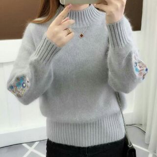 Áo len họa tiết thêu hoa