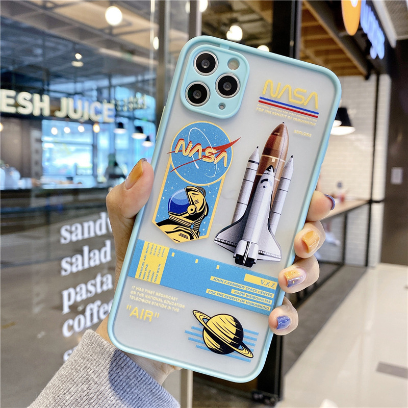 Tide brand NASA astronaut iphone12 12mini 12pro 12proma applicable Apple phone shell mobile phone shell skin-friendly fine holes Tide brand mobile phone shell drop resistance