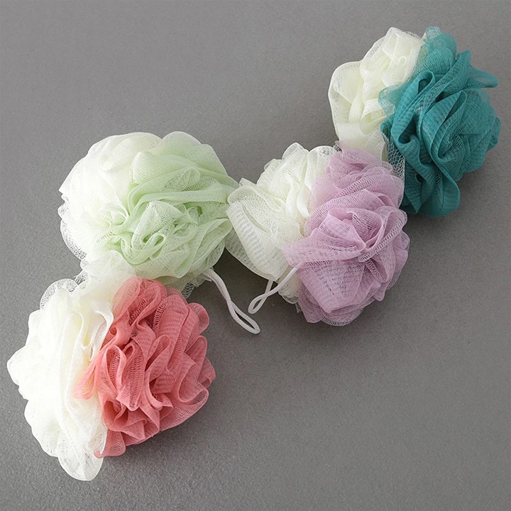 Bông tắm 2 màu loại to, định lượng 50g, chất liệu cao cấp, một dây treo,