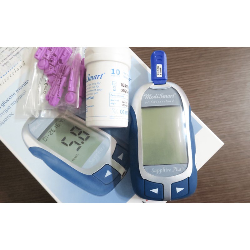 Máy đo đường huyết Nhật Bản MEDISMART SAPPHIRE PLUS kèm hộp 50 que test