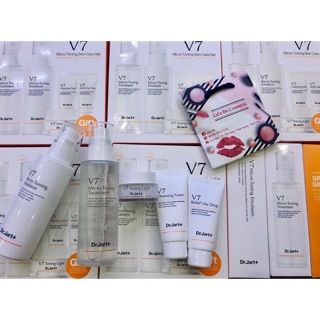 Bộ kem dưỡng trắng da V7 Tonight Light