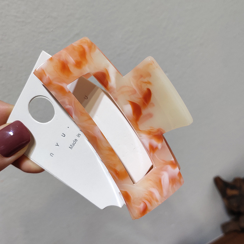 Kẹp Càng Cua Bằng Nhựa Họa Tiết Đá Cẩm Thạch
