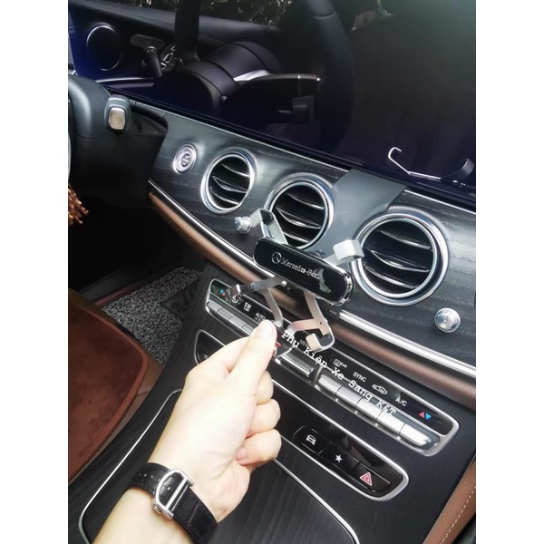 GIÁ ĐỠ ĐIỆN THOẠI MERCEDES-BENZ CAO CẤP