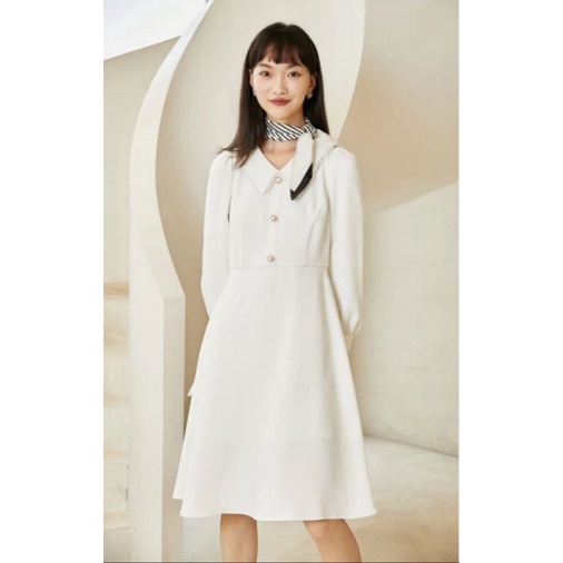 Đầm trắng Vero size S